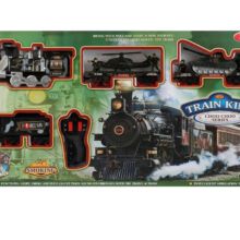 قطار با کاروان نظامی