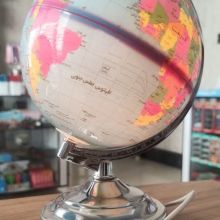 کره زمین رومیزی پایه فلزی – چراغ دار